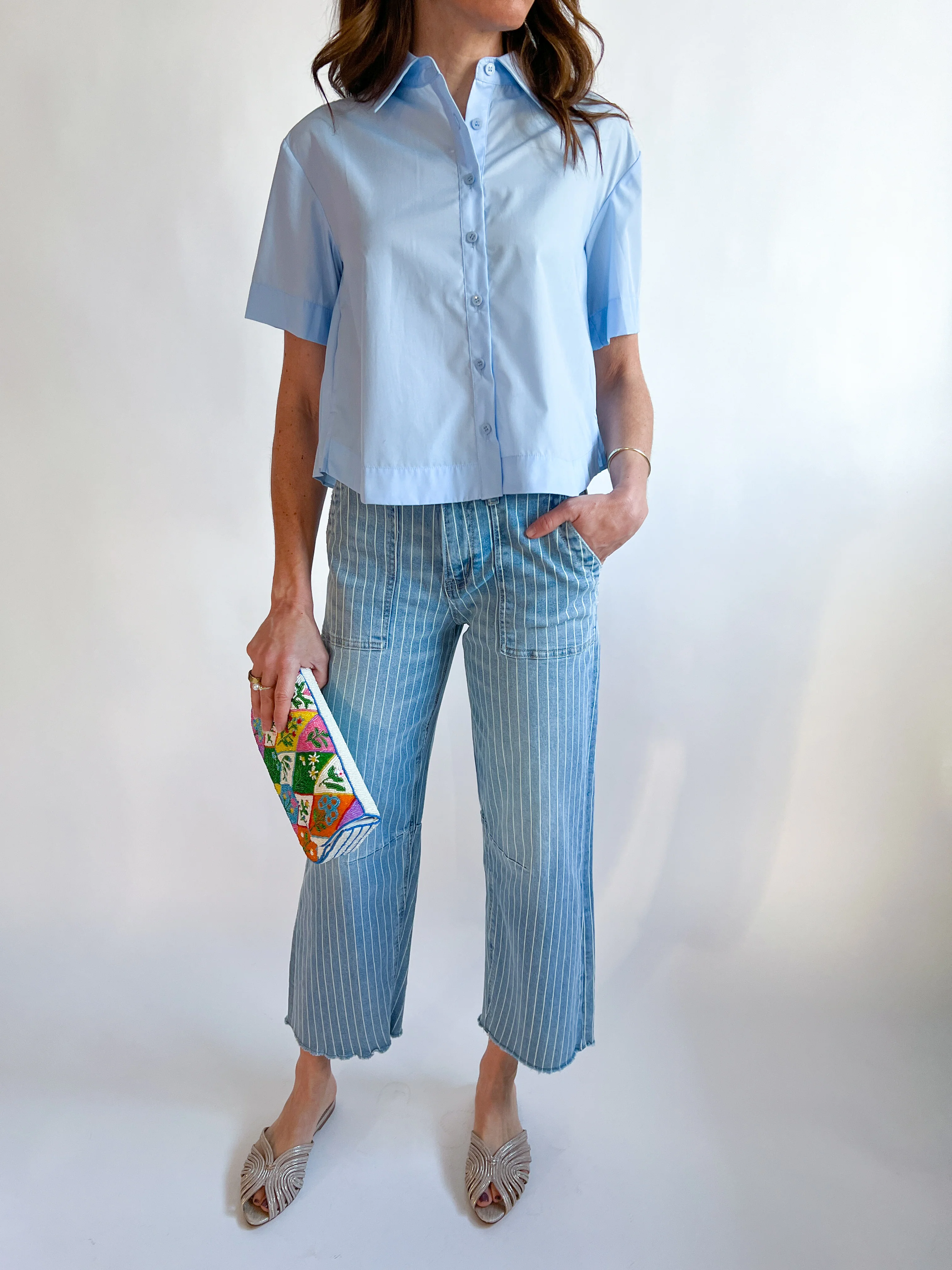 Giselle Pleated Back Crop Shirt - Image 3