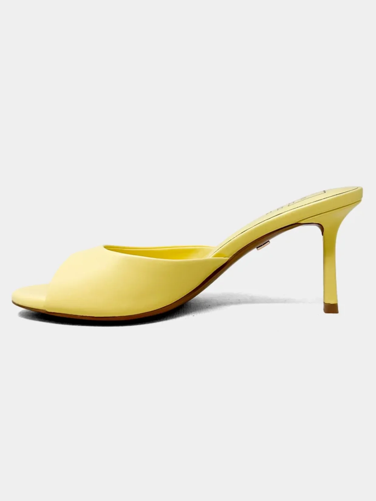 Elaine Heel - Image 5