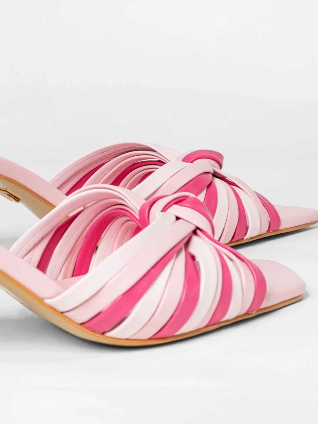 Georgina Heel - Image 2