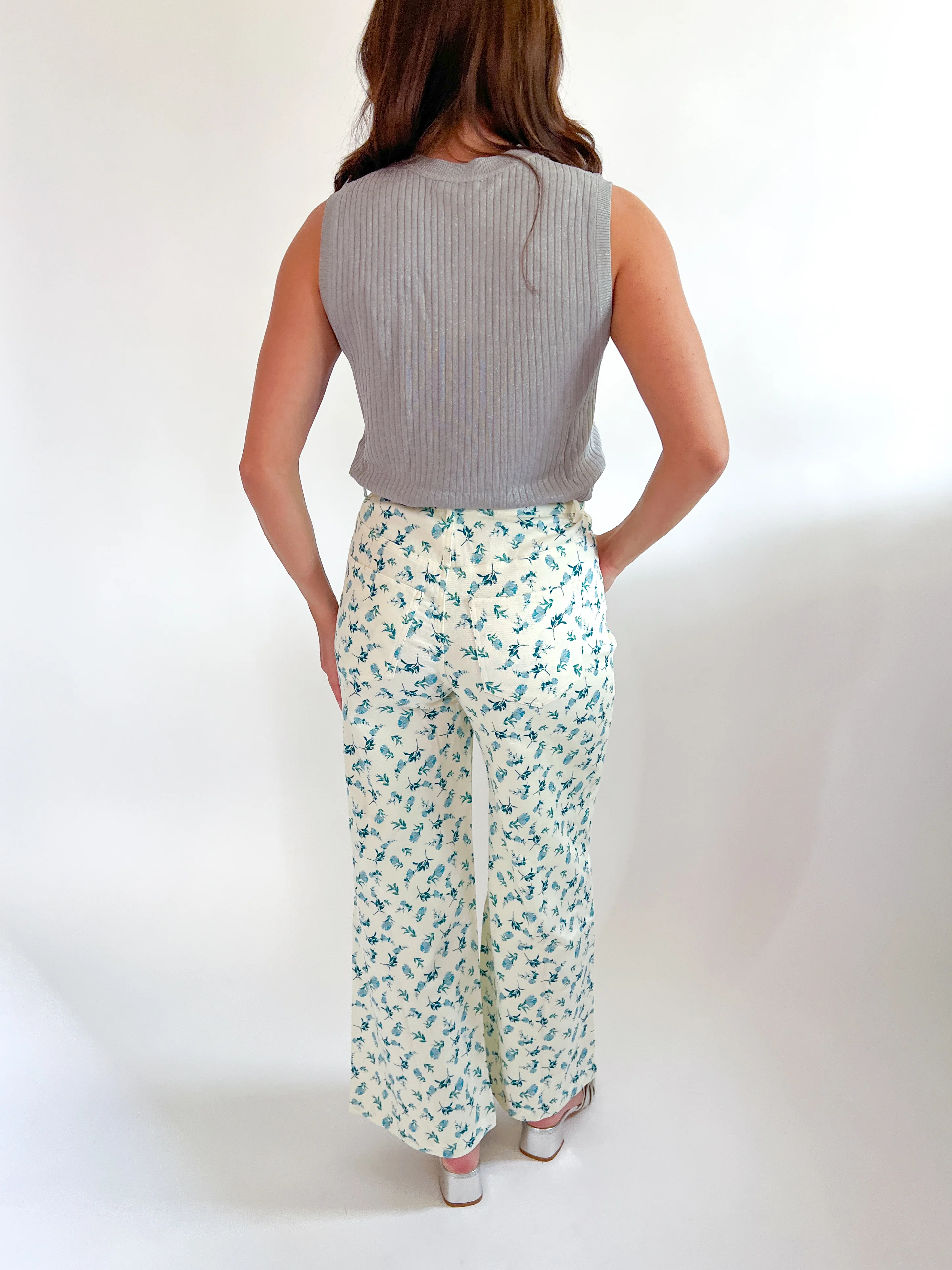 Metallic Ribbed Knit Sleeveless Top - Image 4