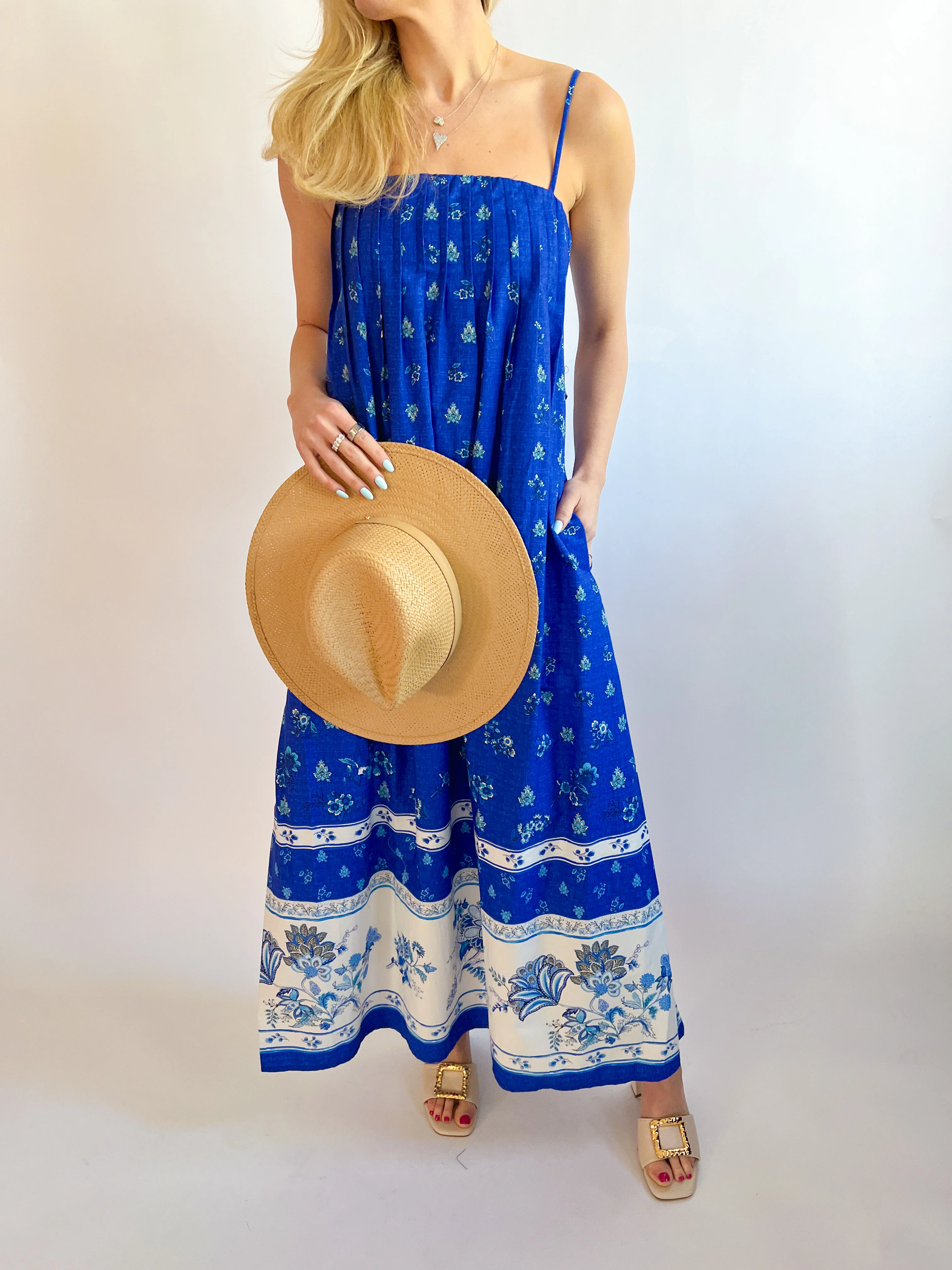 Pleated Floral Print Sleeveless Maxi Dress