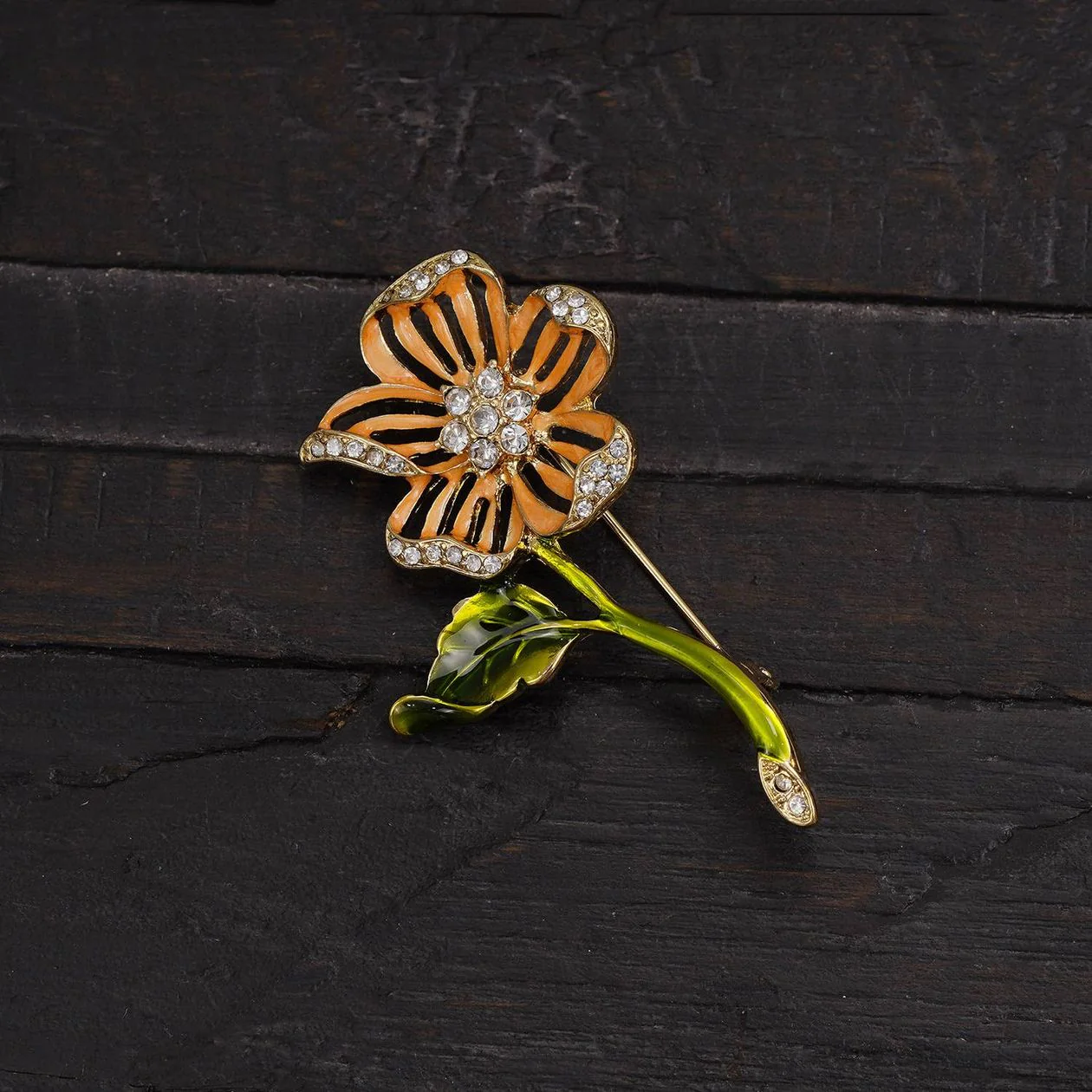 Retro Sunflower Brooch - Image 2
