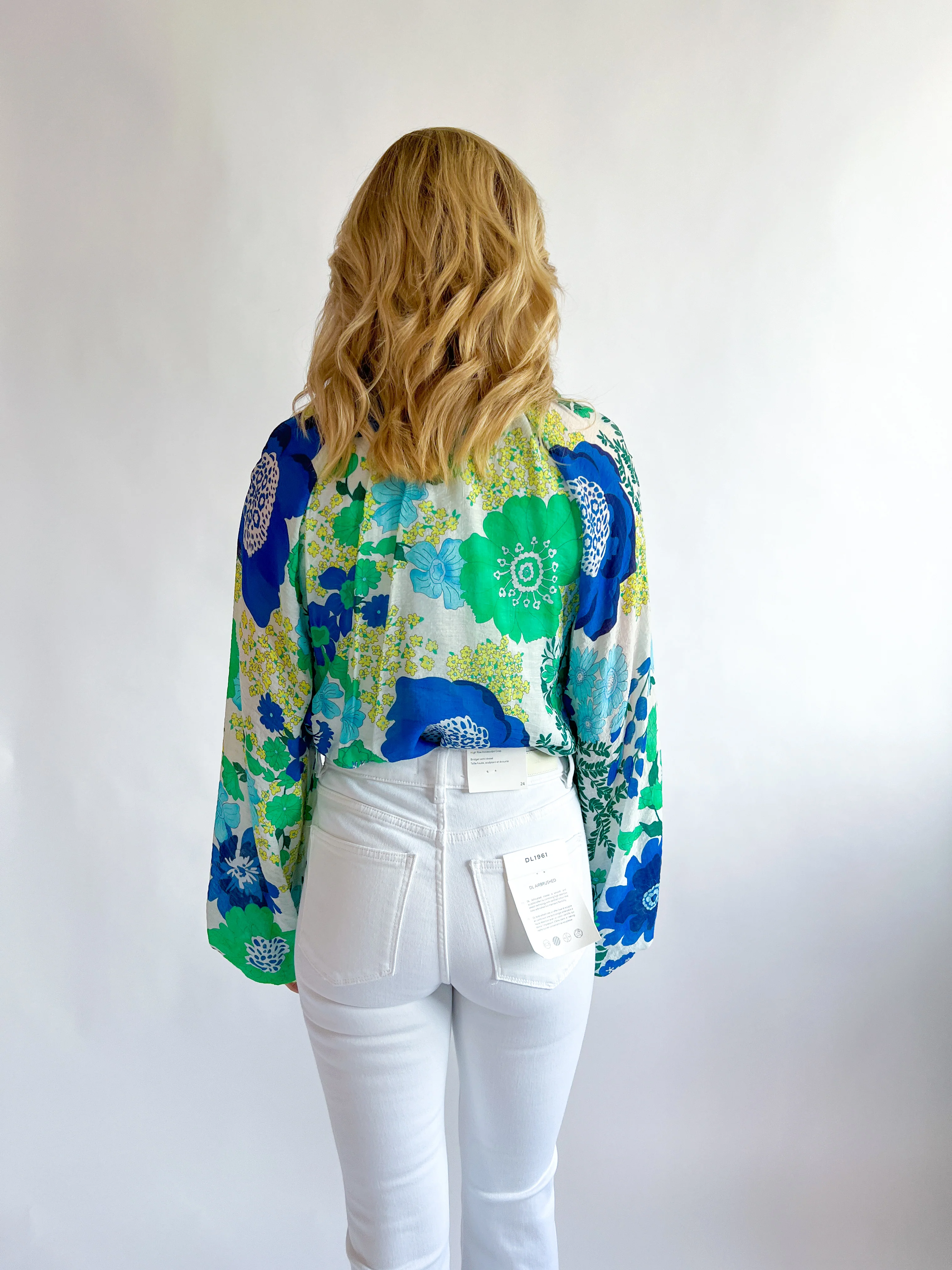 V-Neck Long Sleeve Floral Blouse - Image 3